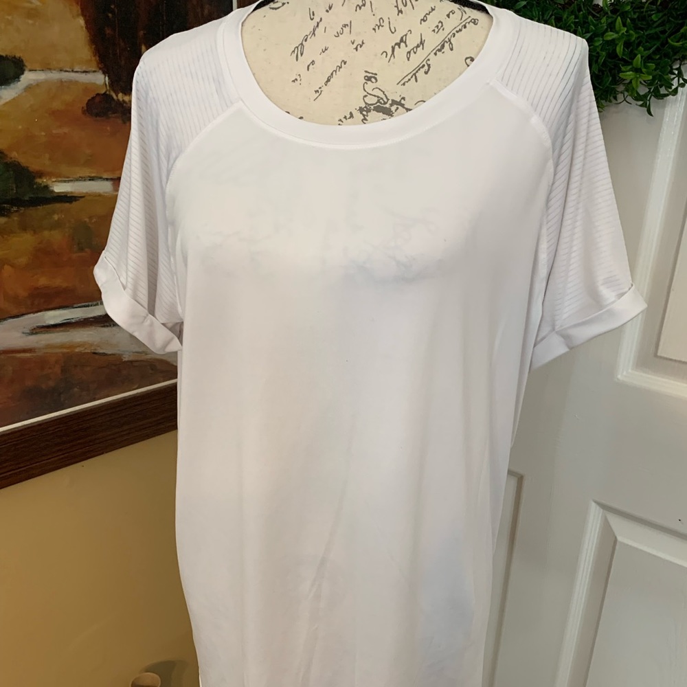 Untitled Round-neck Short Sleeve Tee